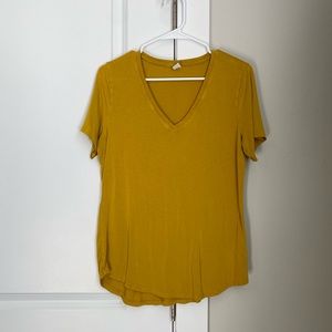 mustard t-shirt